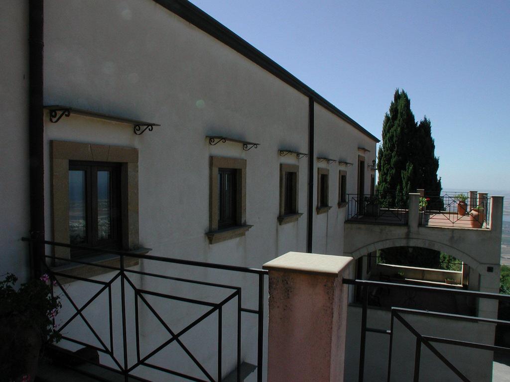Eremo Hotel Casa Del Sorriso إريس المظهر الخارجي الصورة