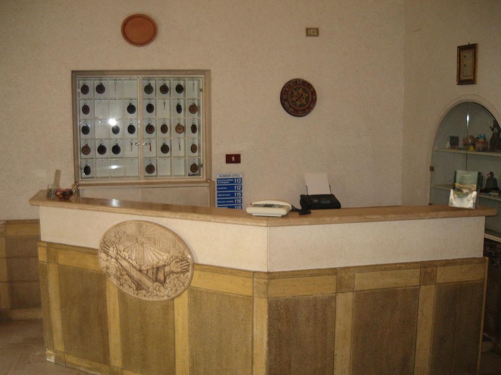 Eremo Hotel Casa Del Sorriso إريس المظهر الخارجي الصورة
